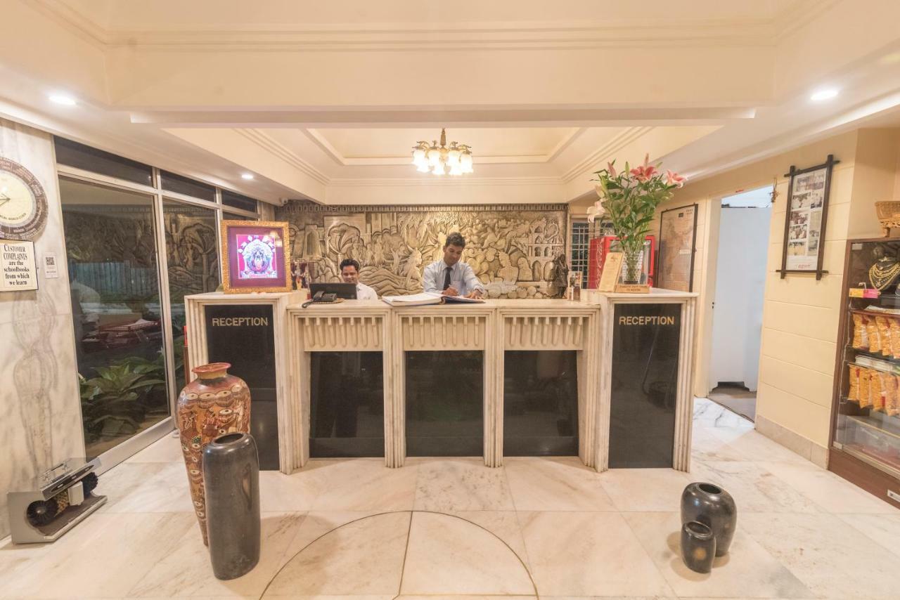 阿约提亚酒店 戈尔哈布尔 外观 照片